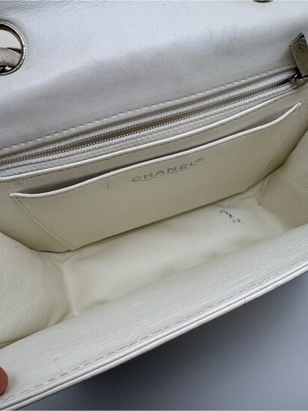 Authentic Chanel East West Chocolate Bar Flap Leather Handbag - Picture 11 of 14